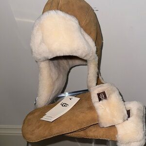 UGG Sheepskin Hat+Mittens - Tan- New with Tags